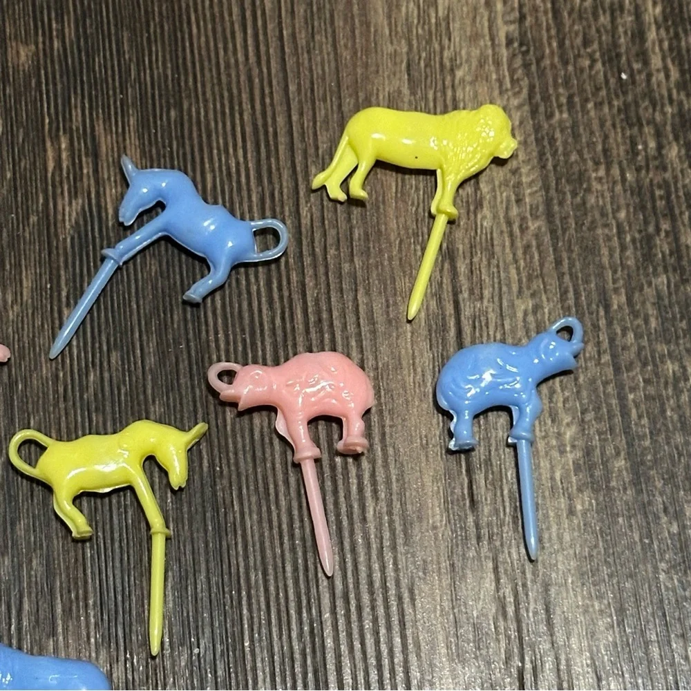 8 vintage pastel zoo animal cupcake picks cake topper decorations plastic VTG